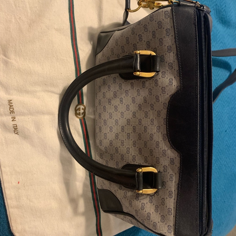 Dark navy blue Gucci vintage purse